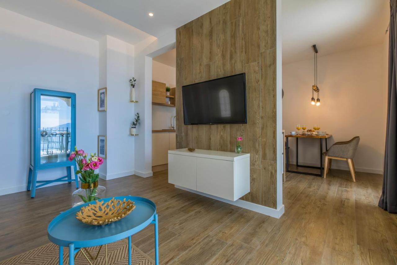 Palace Paulina Apartments Novi Vinodolski Kültér fotó