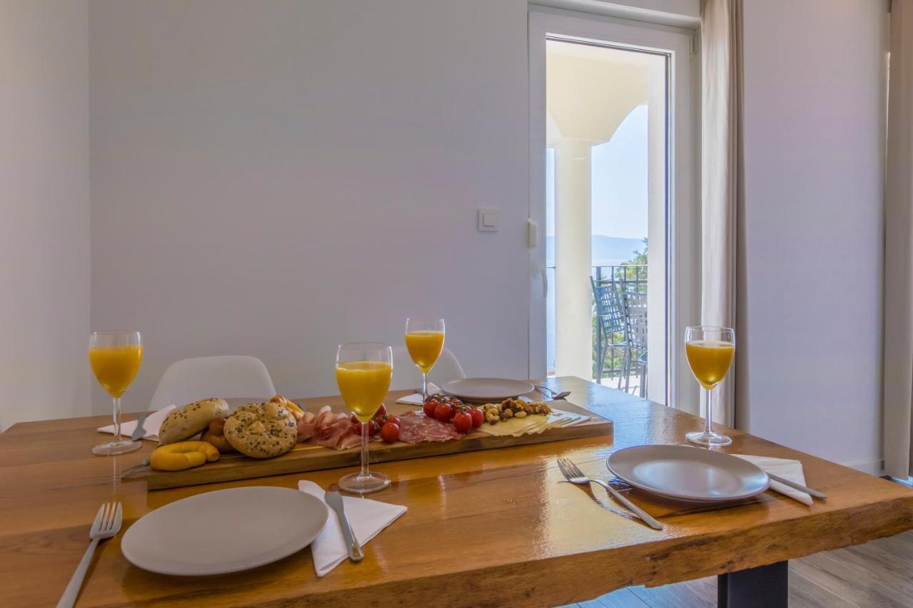 Palace Paulina Apartments Novi Vinodolski Kültér fotó